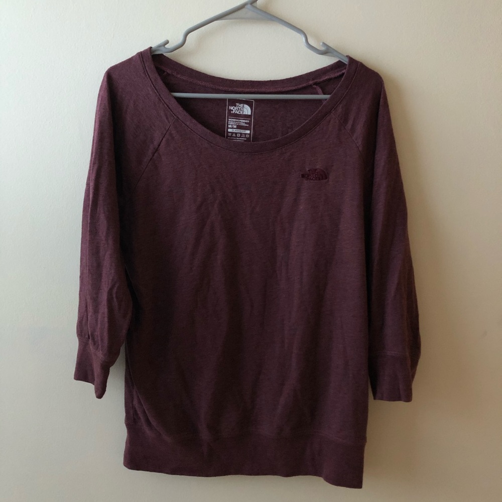 North Face, maroon, 3/4 length sleeve, size m